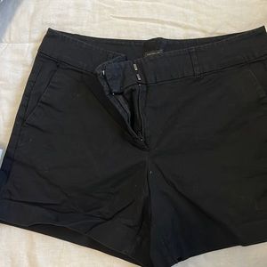 Ann Taylor 5” shorts brand